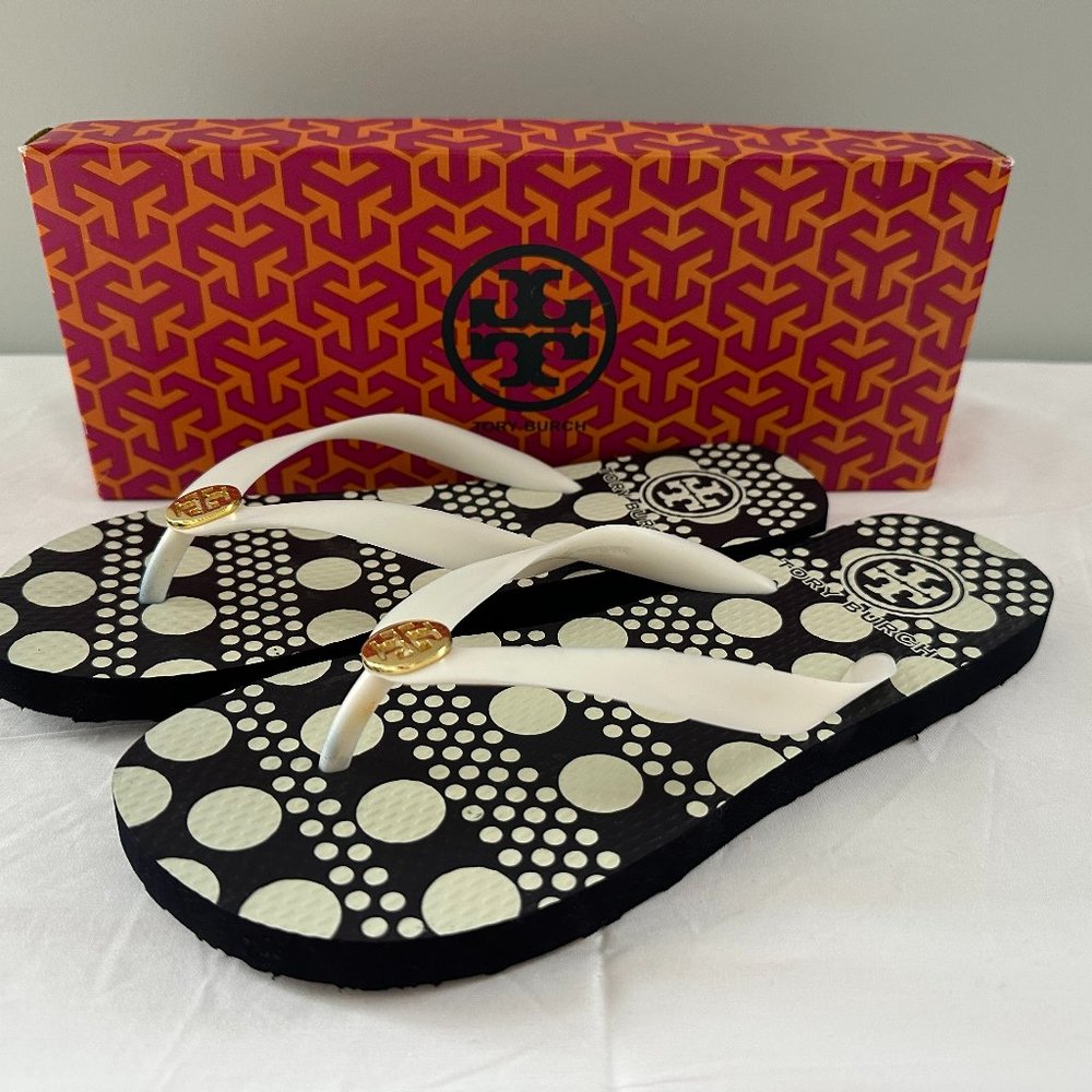 Tory Burch Flip Flops - size 7